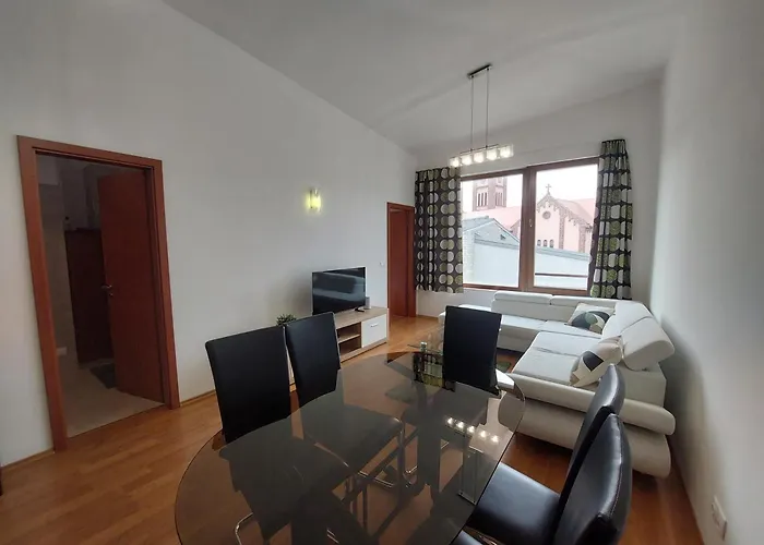 City5 Apartment *